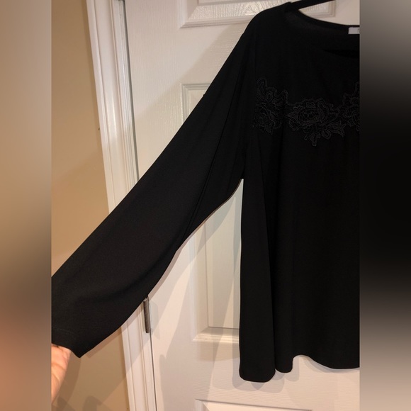 89th Madison | Black Full Sleeve Blouse: Size 1X - Picture 7 of 12
